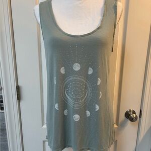 GAIAM Flowy Yoga Sleeveless Pullover Women Top Sage Green Size L Celestial Moon
